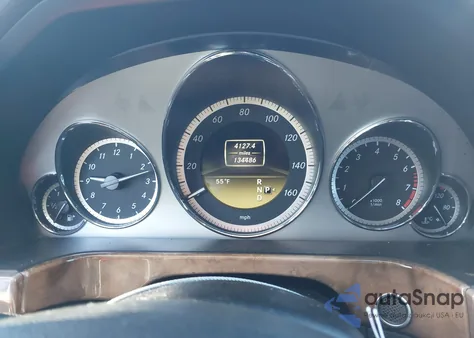 2012 Mercedes-Benz E 350 4Matic z USA, uszkodzony, nr VIN WDDHF8JB3CA537191